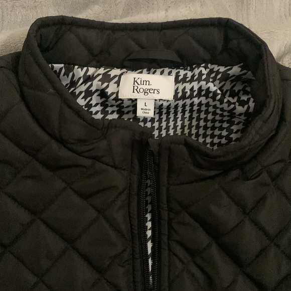 Kim Roger’s vest - Picture 2 of 5